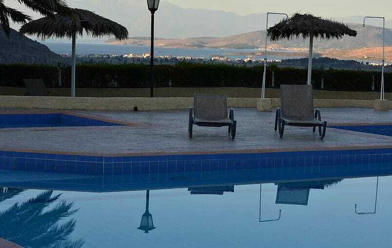 Chrissa Camping Rooms & Bungalows Delfi Esterno foto